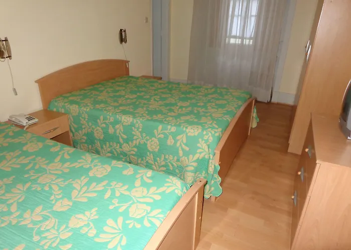 Portuguesa Guest HouseHotel Porto