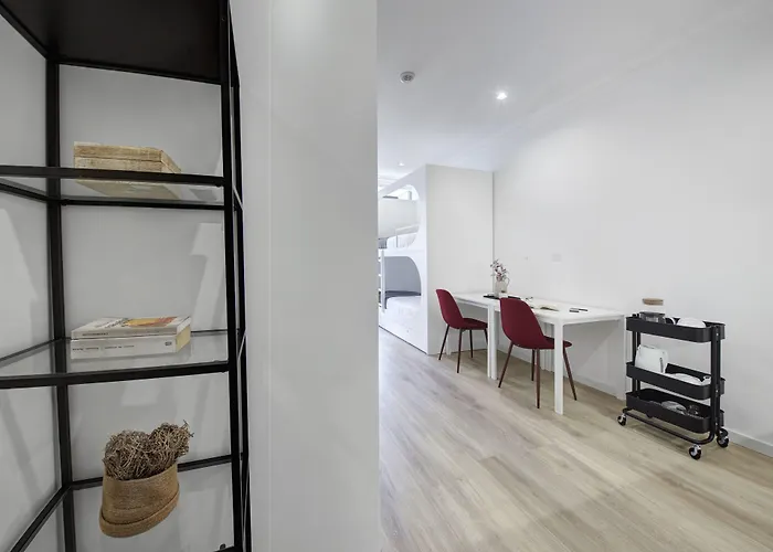 Porto Downtown Lovers Suites Bombarda 451